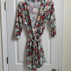 Beautiful maternity posh peanut robe